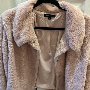 Kendall & Kylie pink fur jacket
